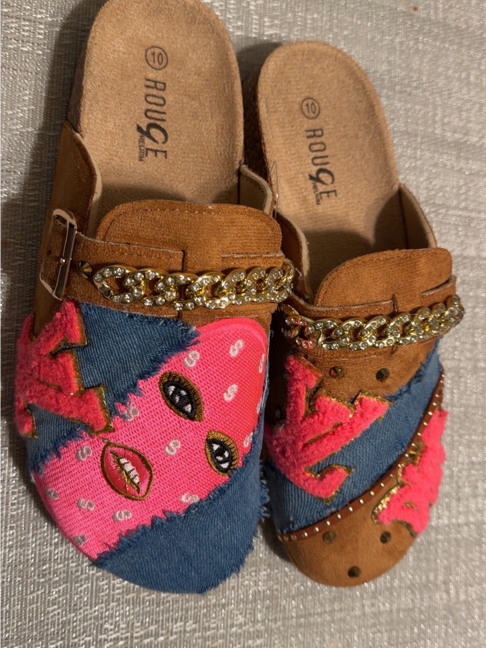 Rouge Helium Brown, Pink & Blue Embellished Kids Slip-On Clogs